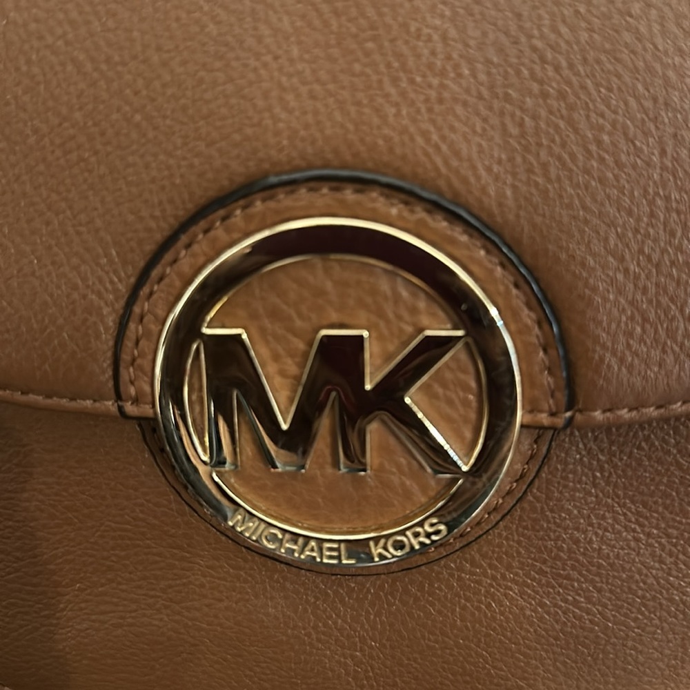 Michael Kors MARGO Leather Messenger Crossbody Bag Brown - Picture 8 of 13